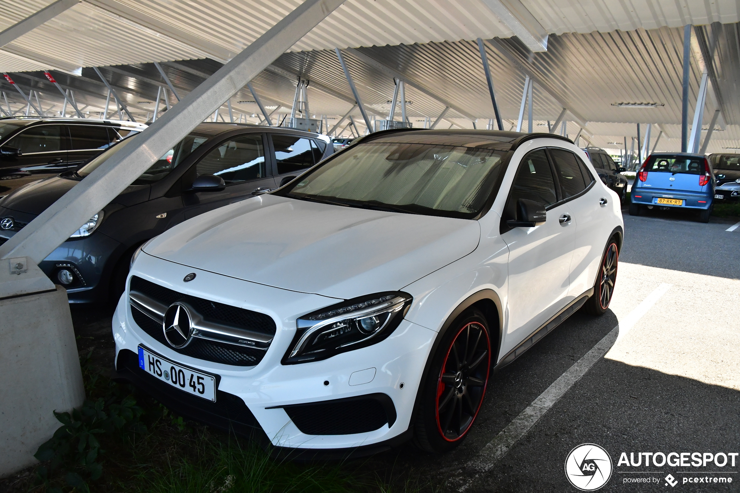 Mercedes-Benz GLA 45 AMG X156