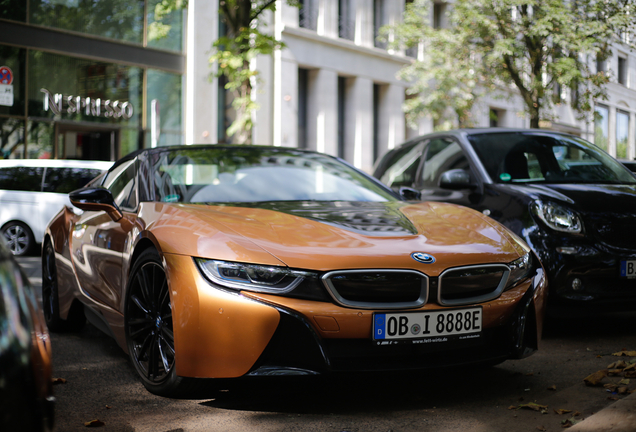 BMW i8 Roadster First Edition