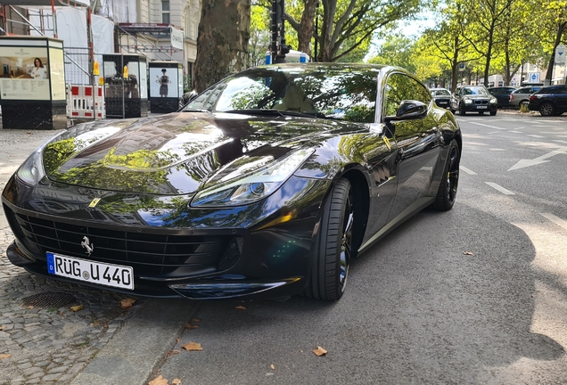 Ferrari GTC4Lusso