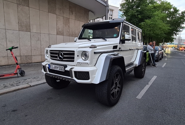 Mercedes-Benz G 500 4X4²