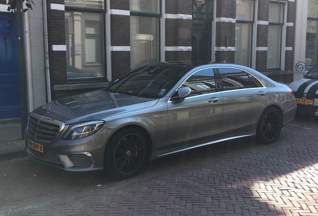 Mercedes-Benz S 65 AMG V222