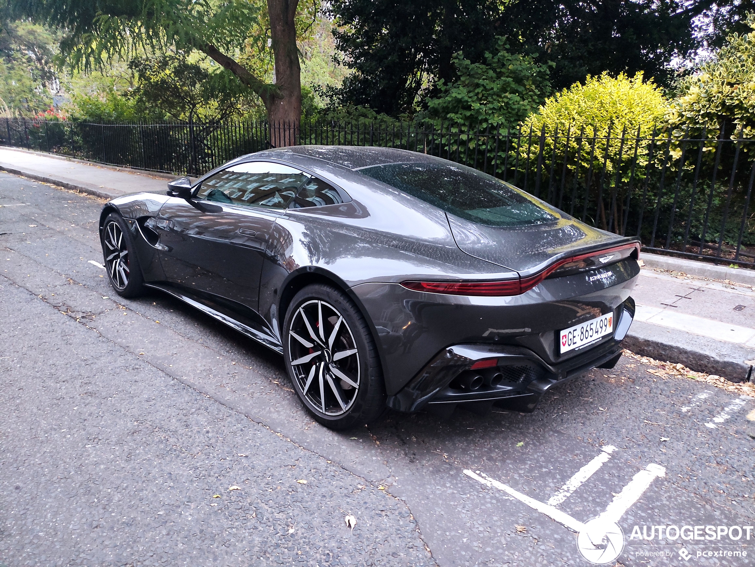 Aston Martin V8 Vantage 2018