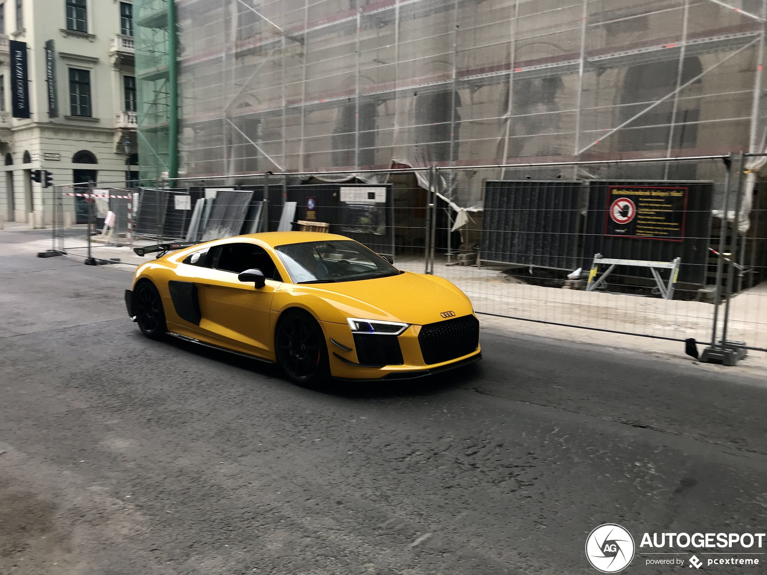 Audi R8 V10 Plus 2015