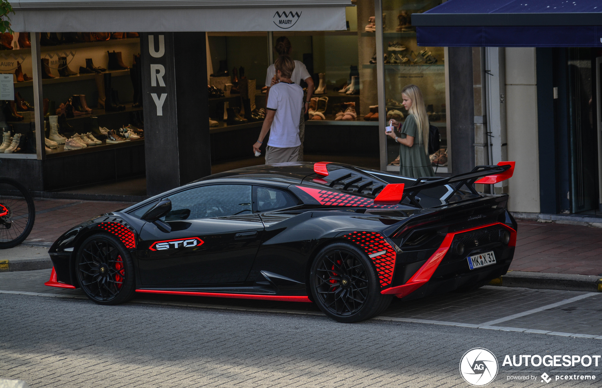 Lamborghini Huracán LP640-2 STO