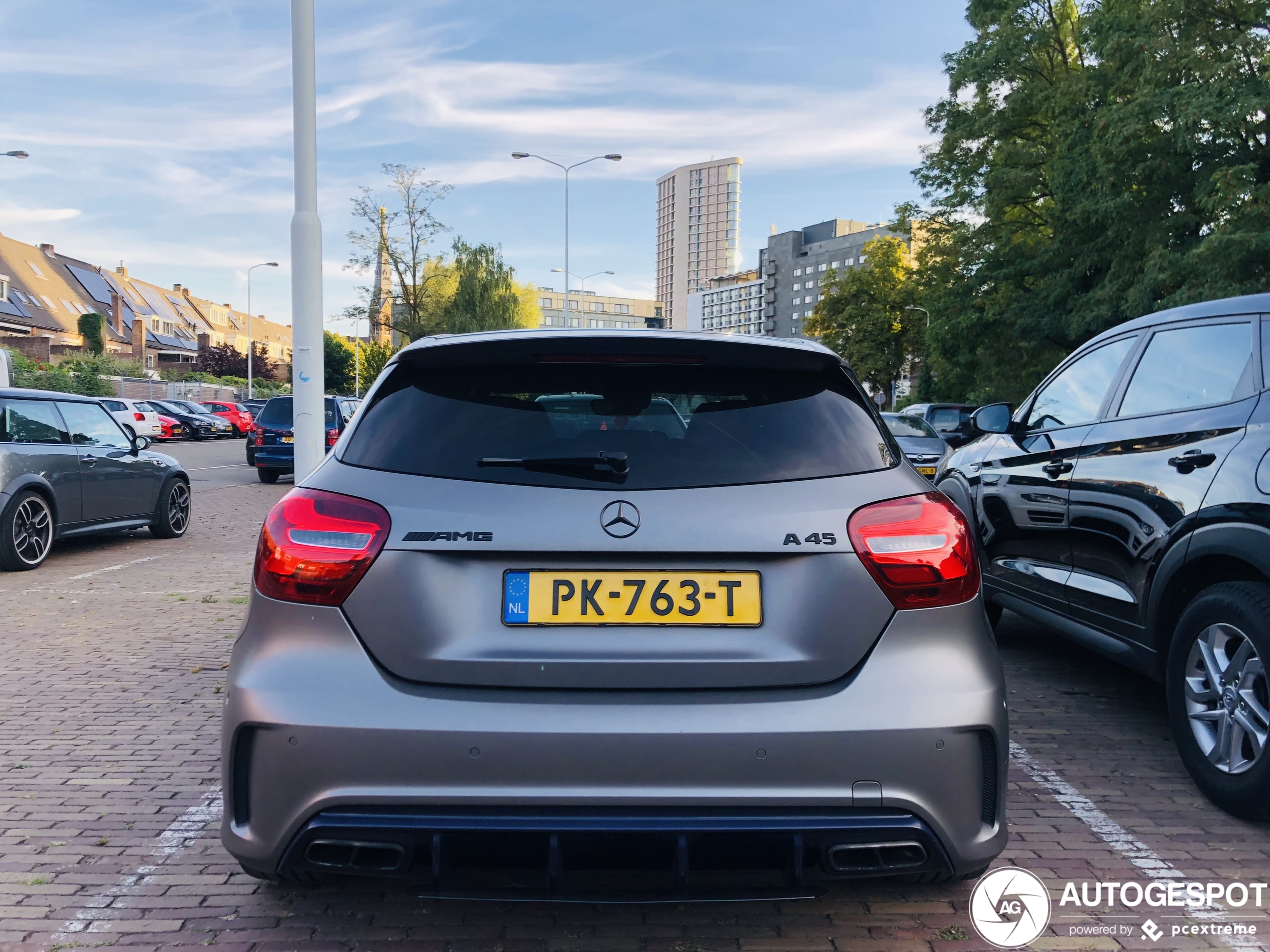 Mercedes-AMG A 45 W176 2015