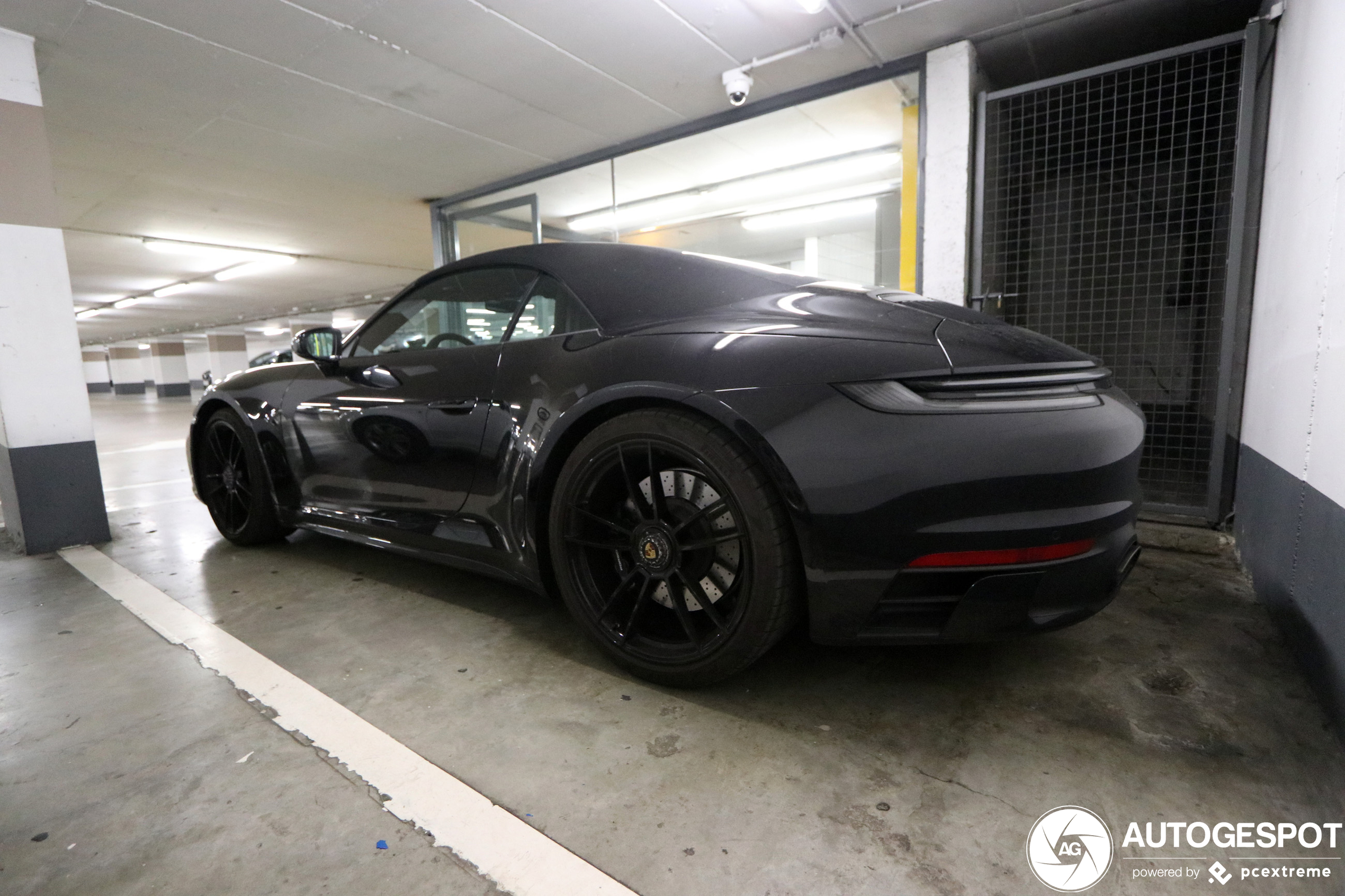 Porsche 992 Carrera 4 GTS Cabriolet