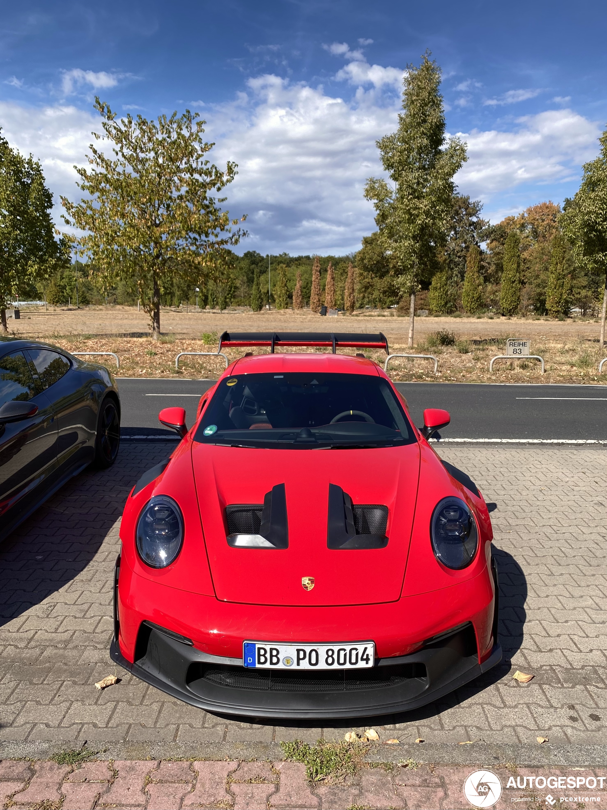 Porsche 992 GT3 RS laat zich zien zonder Weissach Package