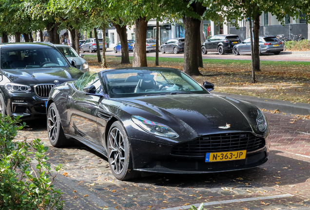 Aston Martin DB11 V8 Volante