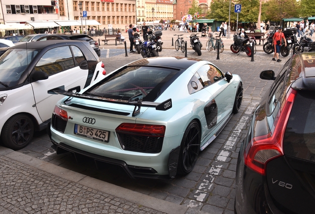 Audi R8 V10 Plus 2015