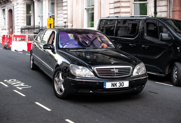 Mercedes-Benz S 600 Pullman