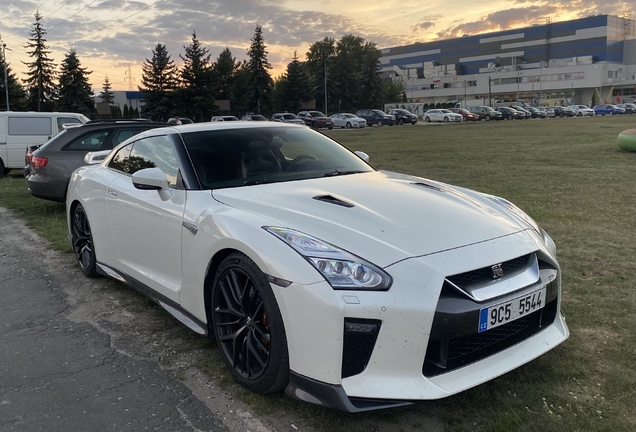 Nissan GT-R 2017