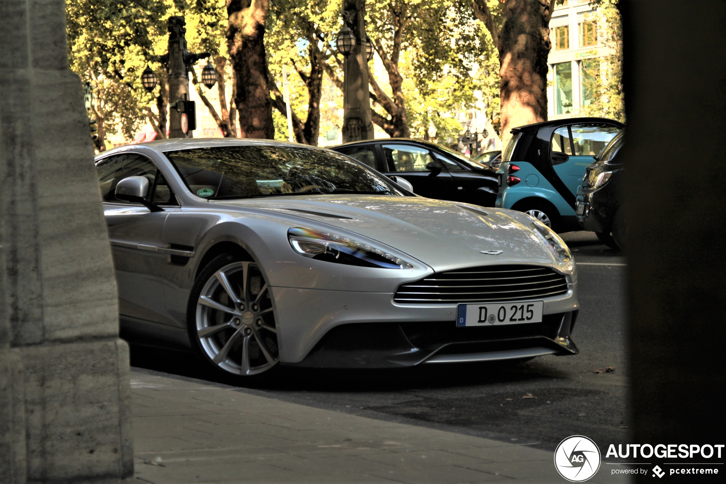 Aston Martin Vanquish 2013