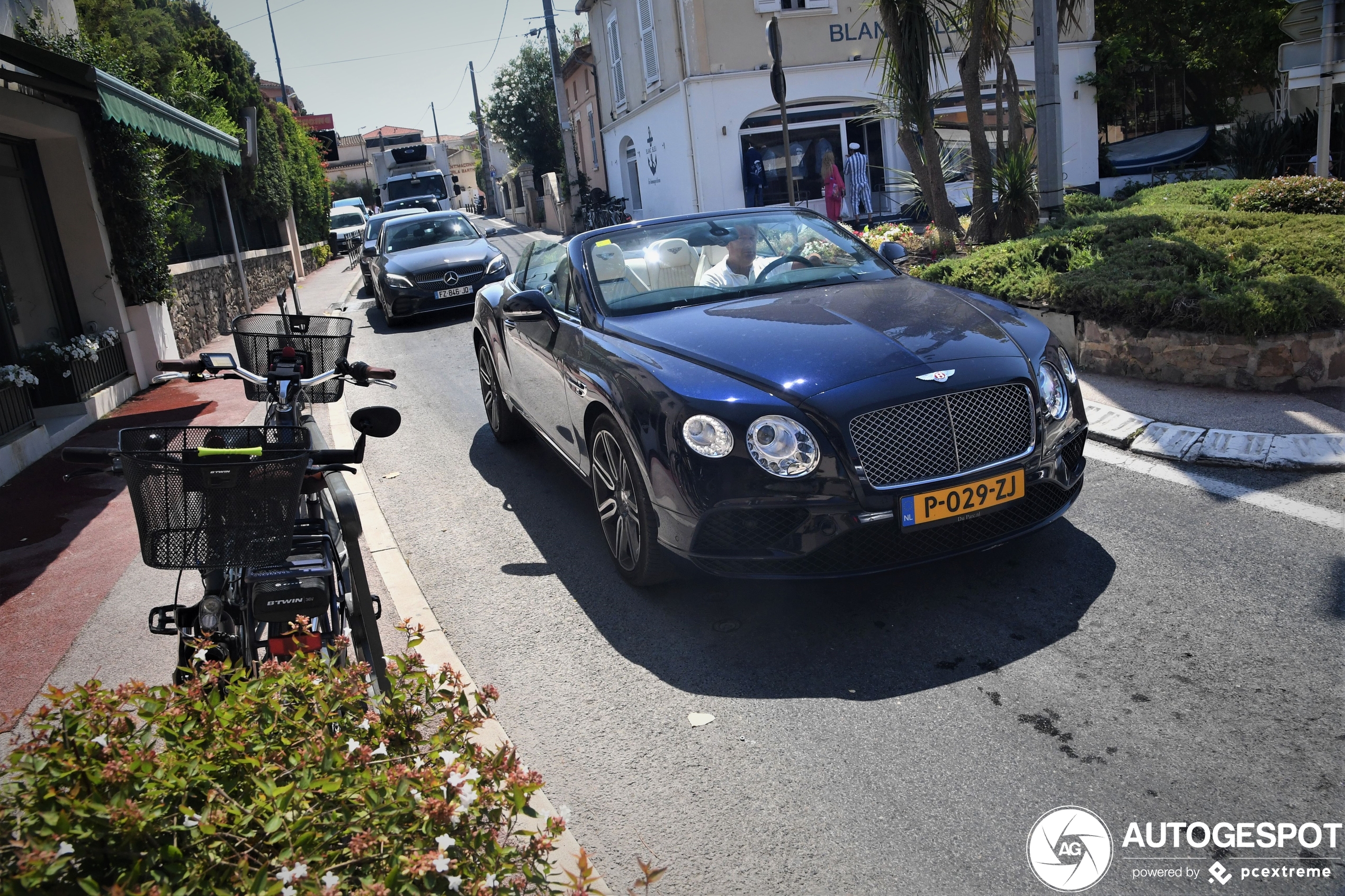 Bentley Continental GTC V8 2016