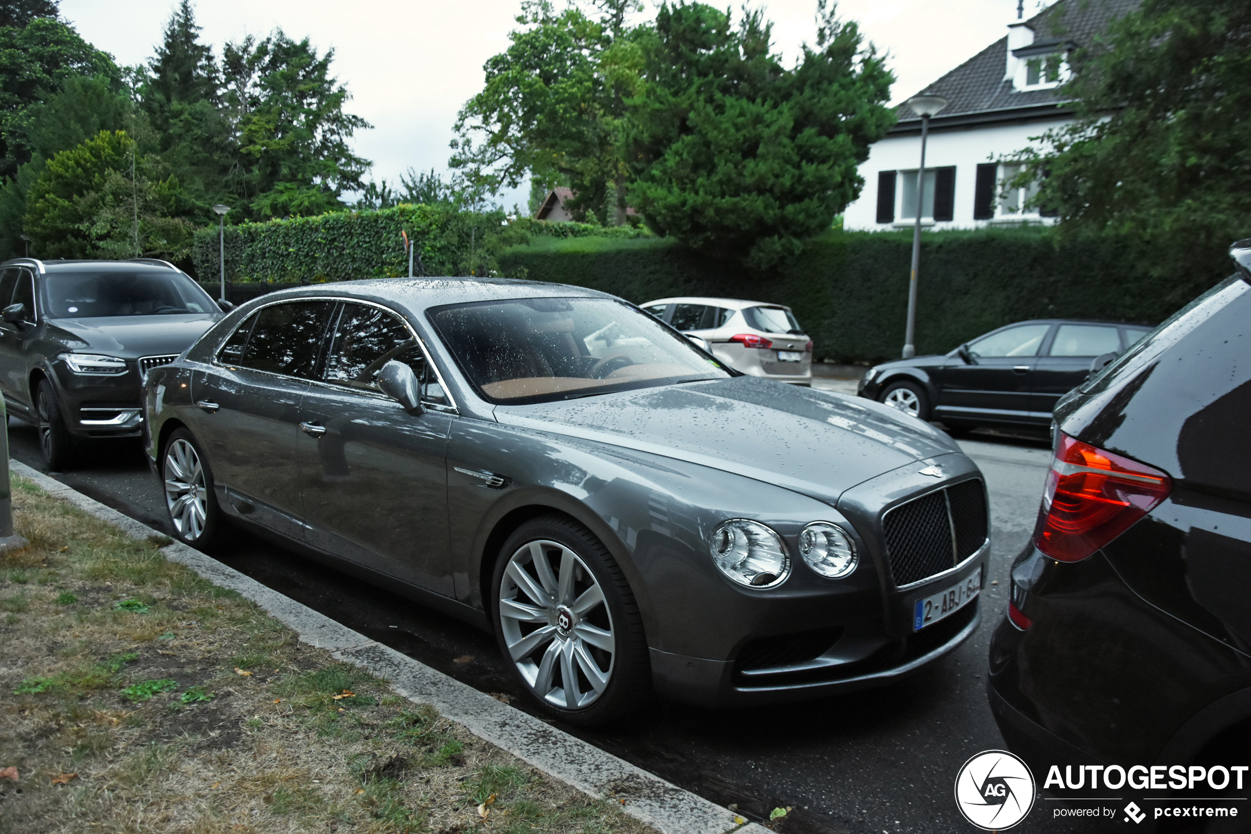 Bentley Flying Spur V8 S