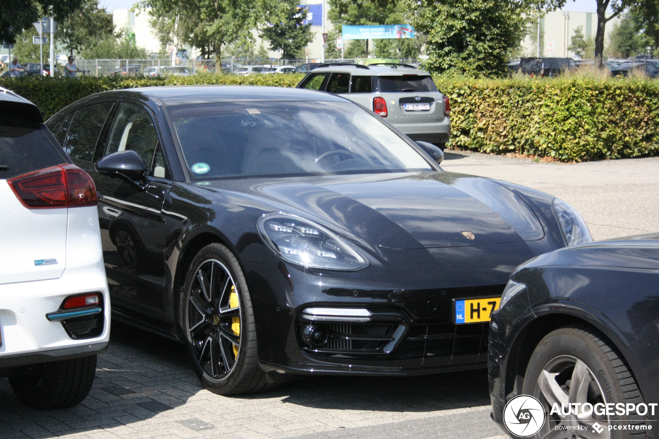 Porsche 971 Panamera Turbo S E-Hybrid