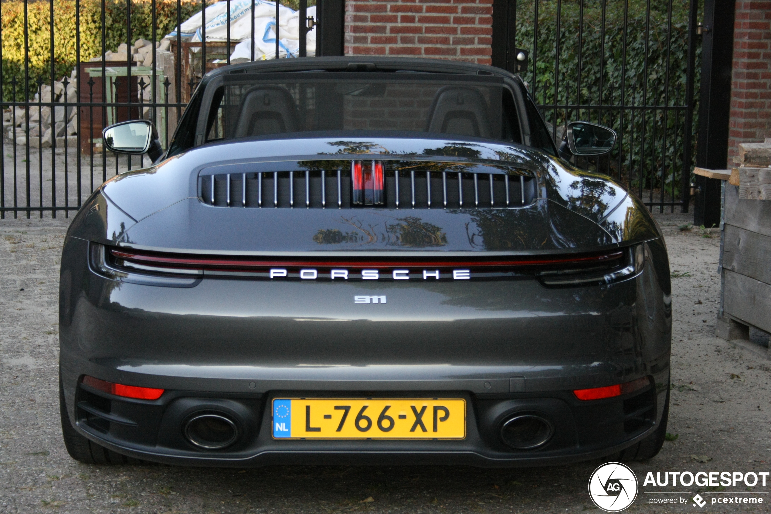 Porsche 992 Carrera 4S Cabriolet