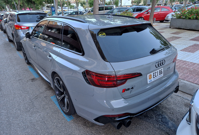 Audi RS4 Avant B9