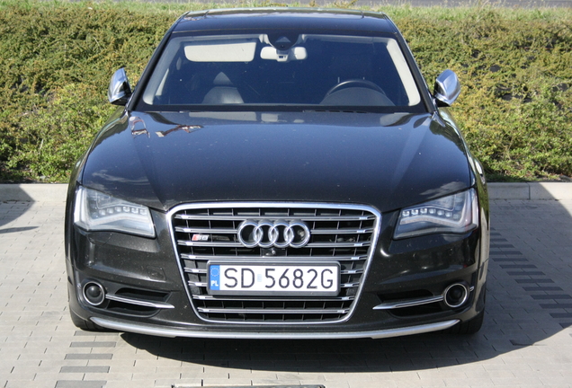 Audi S8 D4