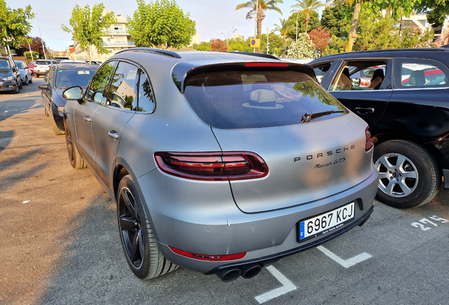 Porsche 95B Macan GTS