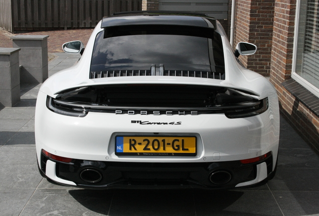 Porsche 992 Carrera 4S