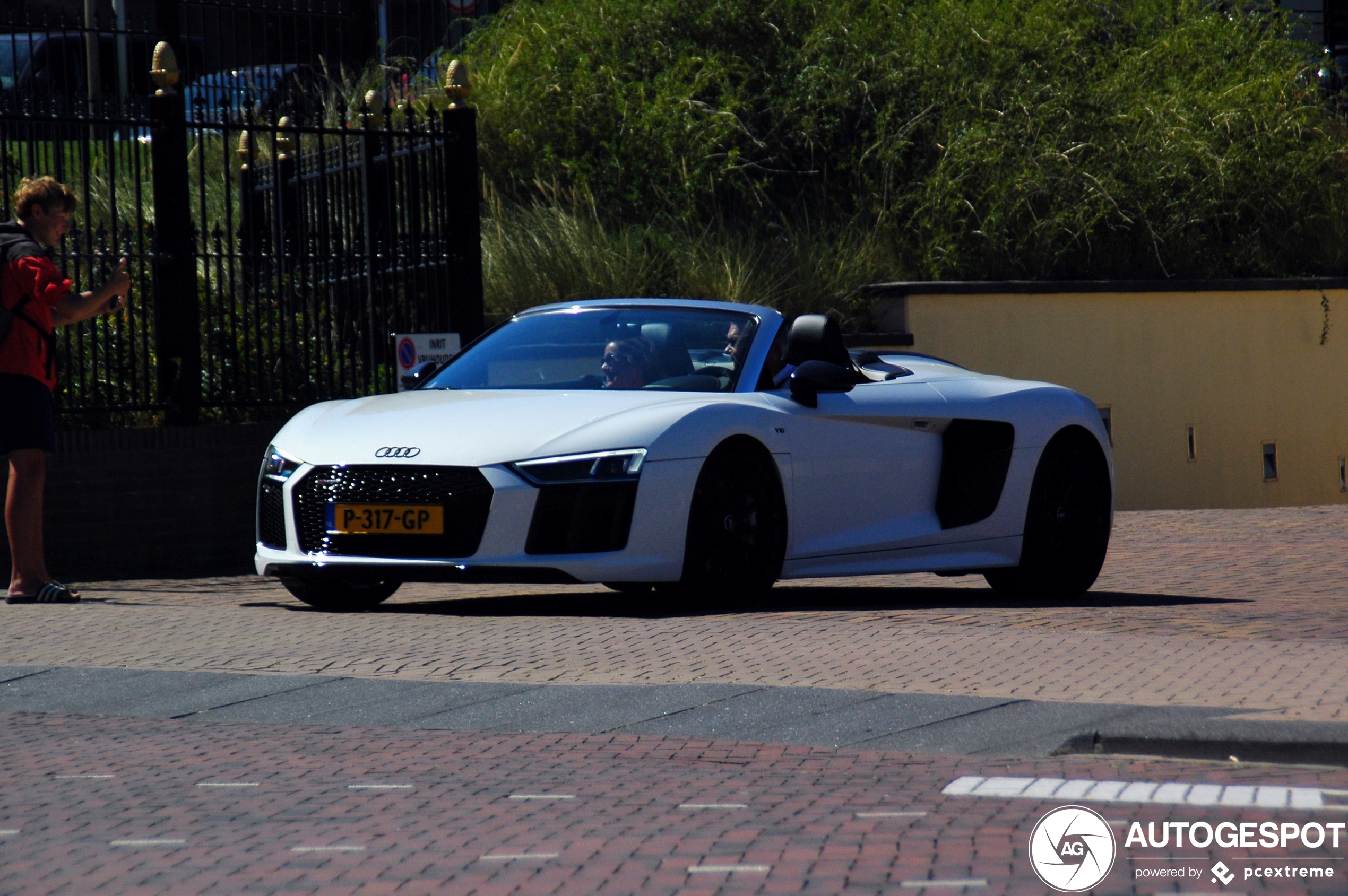 Audi R8 V10 Spyder 2016