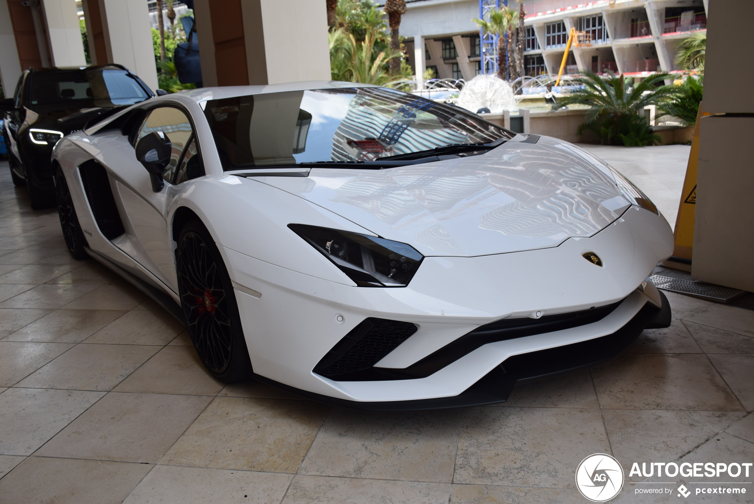 Lamborghini Aventador S LP740-4