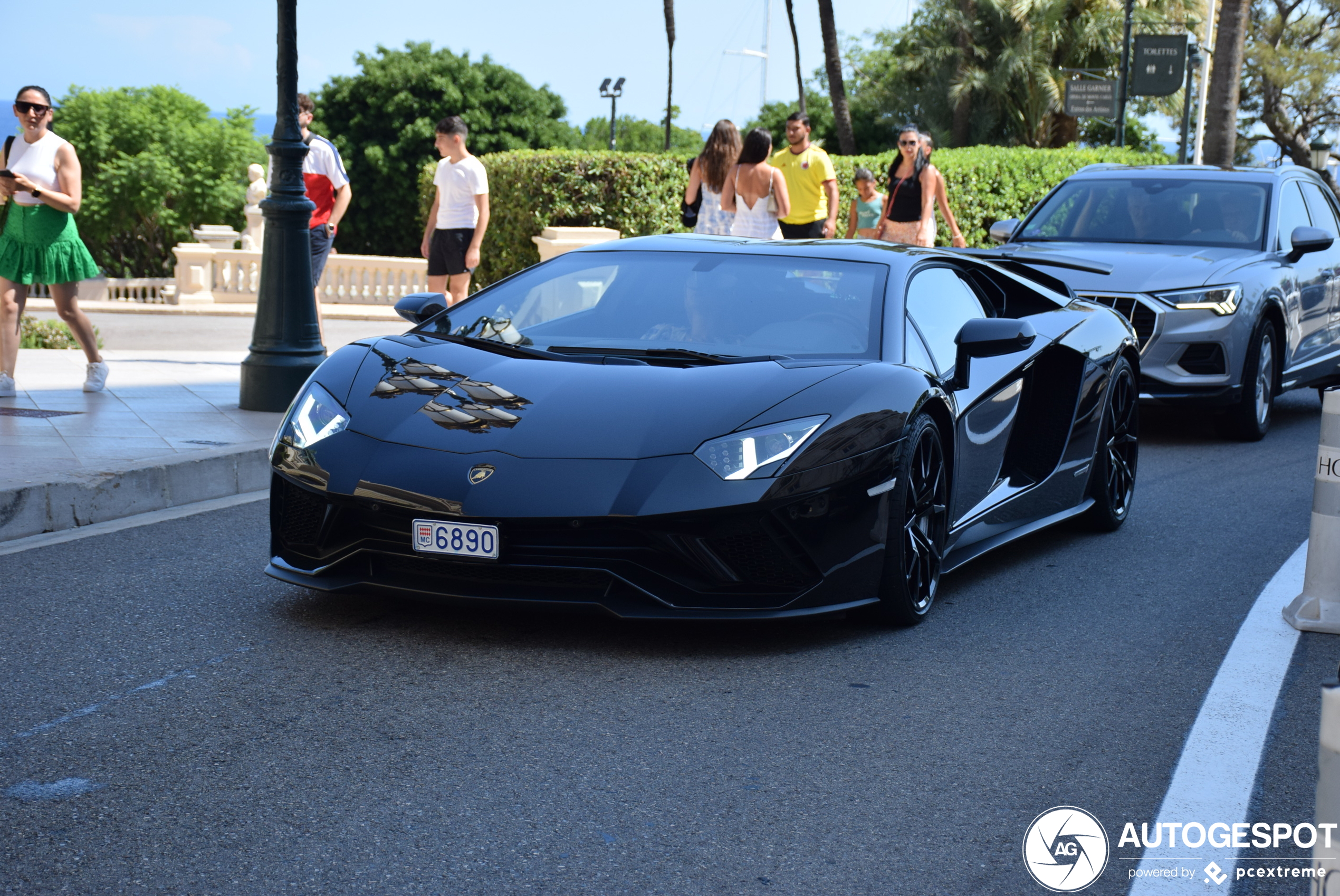 Lamborghini Aventador S LP740-4