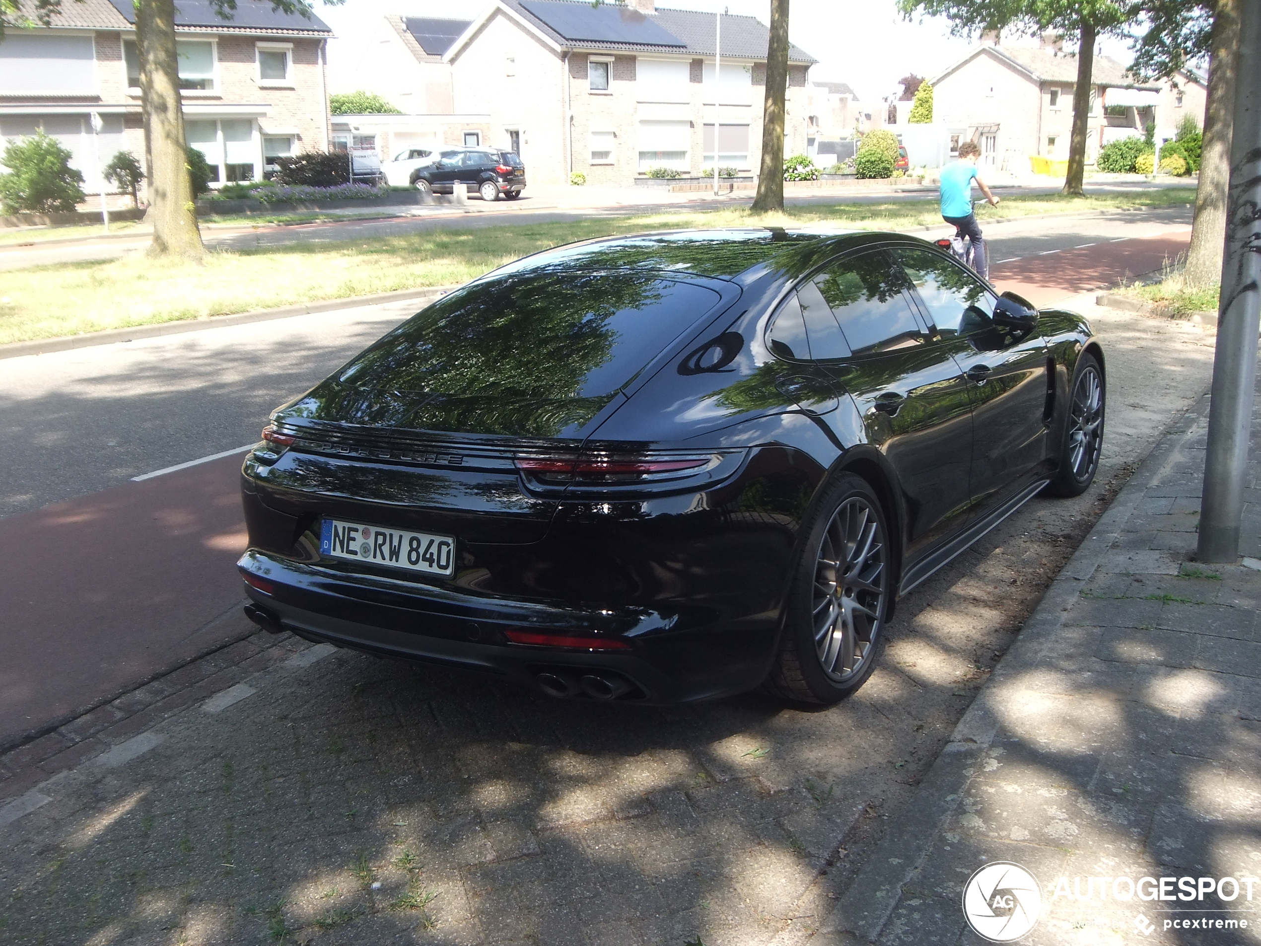 Porsche 971 Panamera Turbo