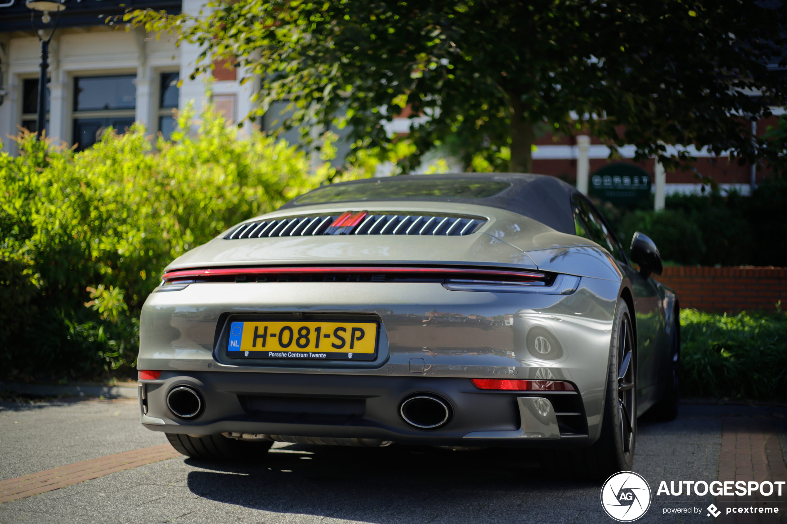 Porsche 992 Carrera 4S Cabriolet