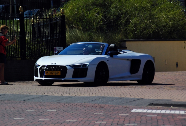 Audi R8 V10 Spyder 2016