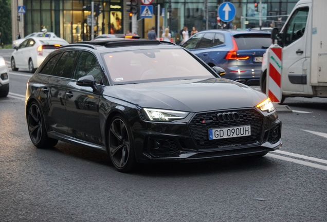 Audi RS4 Avant B9