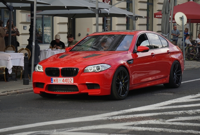 BMW M5 F10 2011