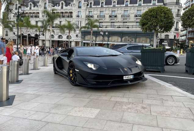 Lamborghini Aventador LP770-4 SVJ