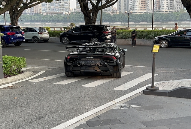 Lamborghini Huracán LP640-2 STO