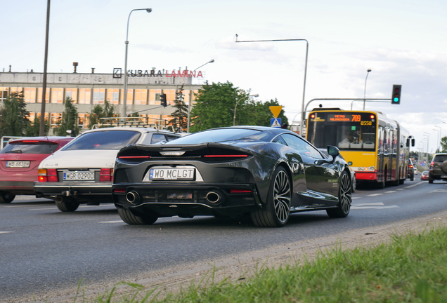 McLaren GT