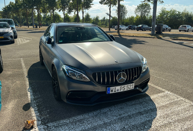 Mercedes-AMG C 63 S W205