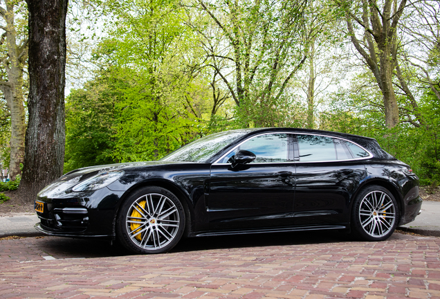 Porsche 971 Panamera Turbo S E-Hybrid Sport Turismo