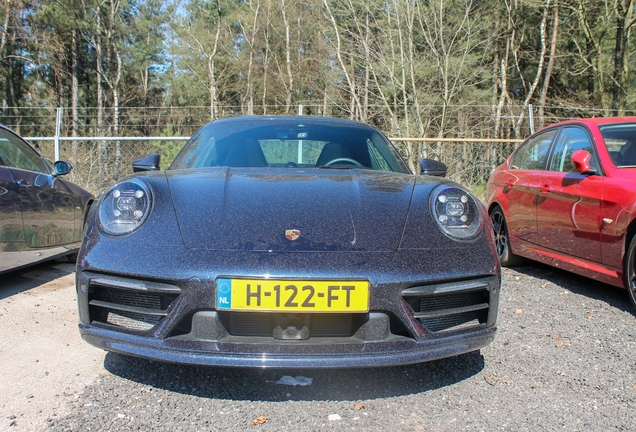 Porsche 992 Carrera 4S