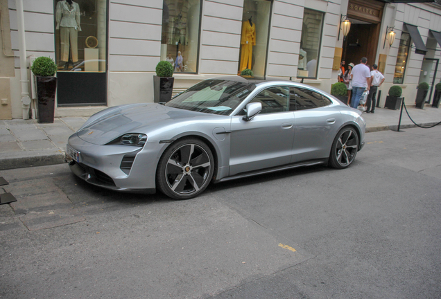 Porsche Taycan Turbo S