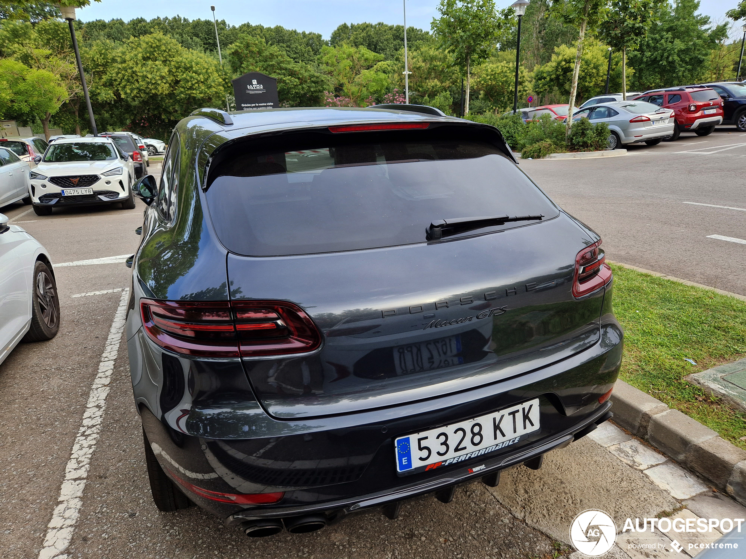 Porsche 95B Macan GTS