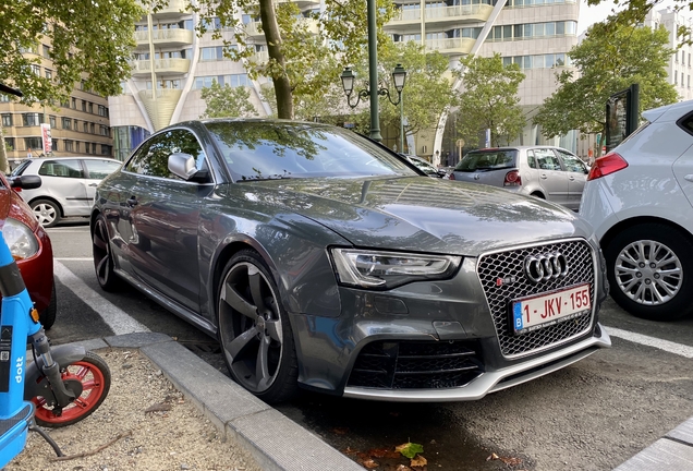 Audi RS5 B8 2012