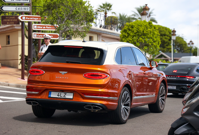 Bentley Bentayga Hybrid 2021