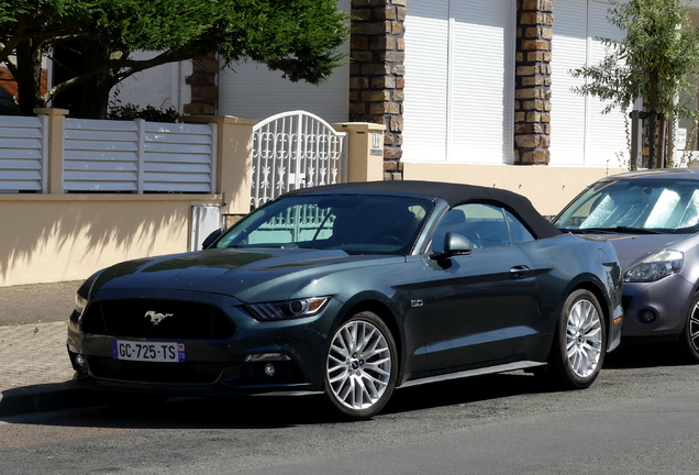 Ford Mustang GT Convertible 2015