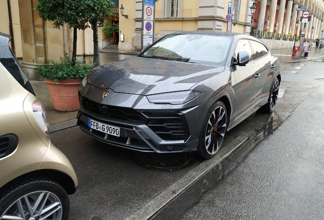 Lamborghini Urus