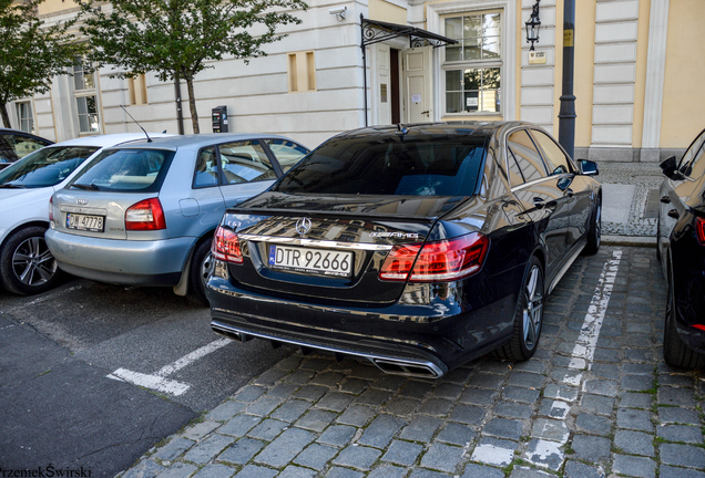 Mercedes-Benz E 63 AMG S W212