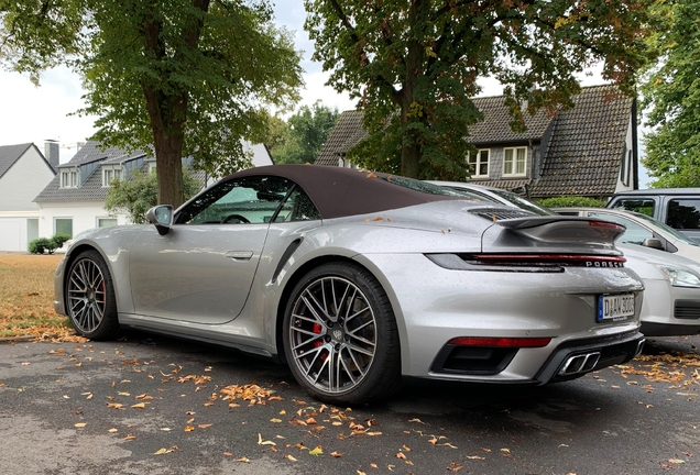 Porsche 992 Turbo Cabriolet