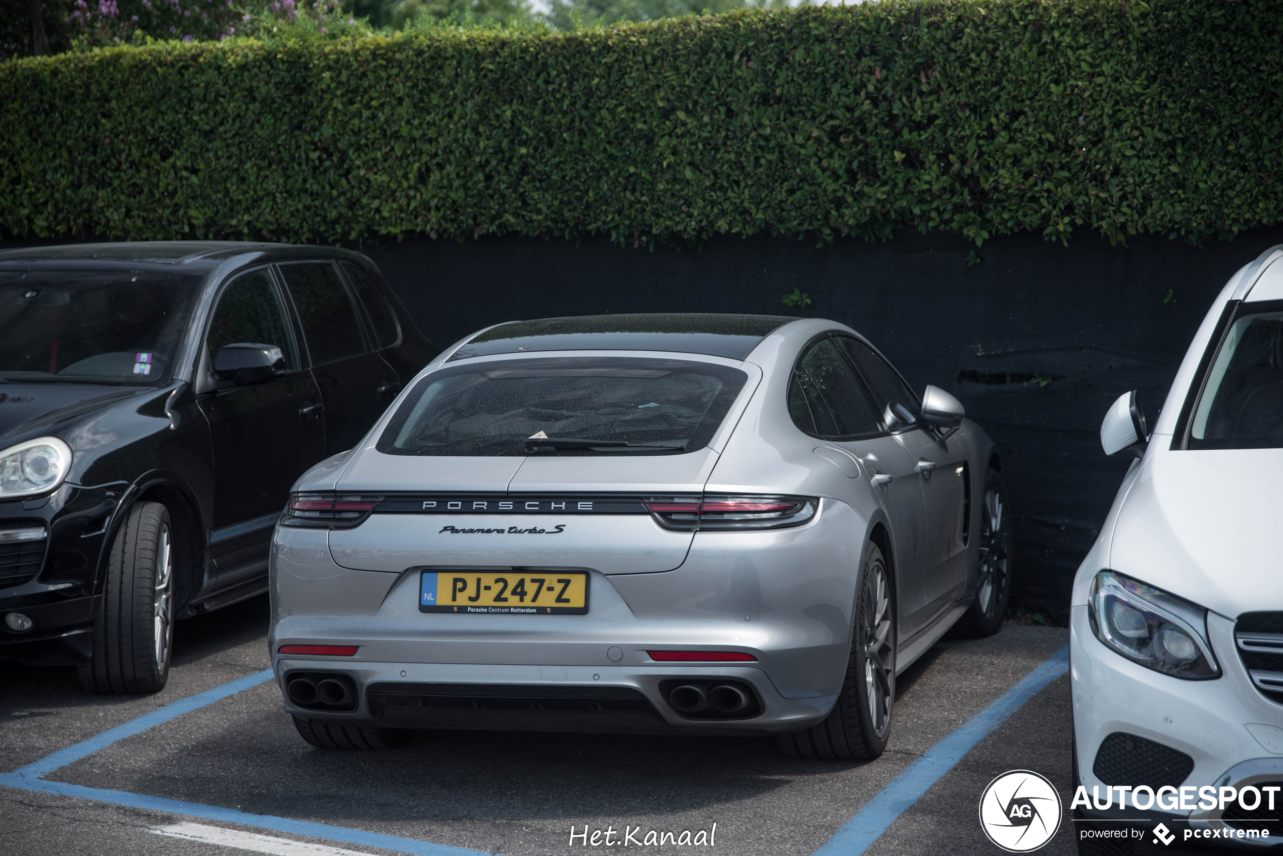 Porsche 971 Panamera Turbo S E-Hybrid