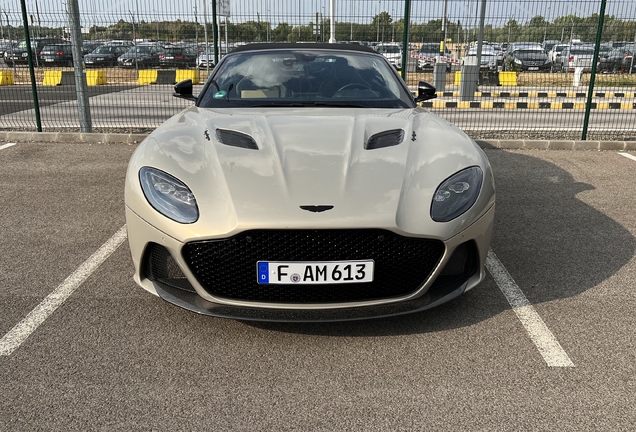 Aston Martin DBS Superleggera Volante