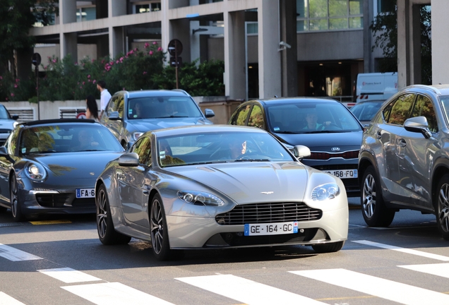 Aston Martin V8 Vantage S