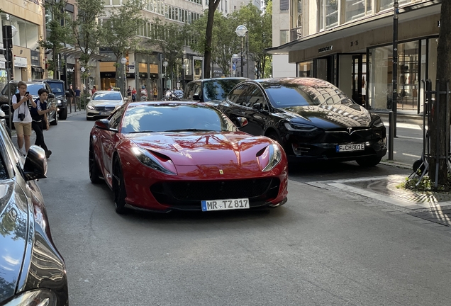 Ferrari 812 Superfast